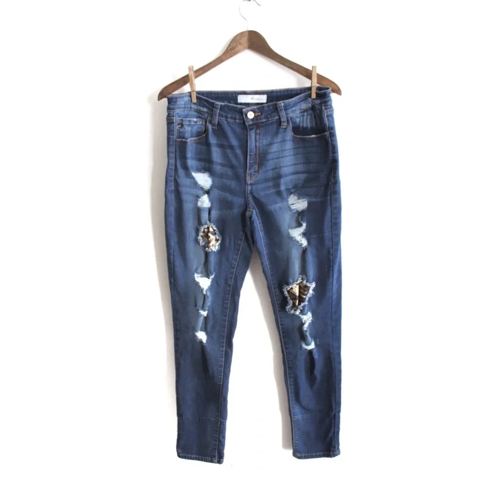 KanCan MidRise Leopard Patch Skinny Jeans 15 31 (12) Preowned - Picture 2 of 16